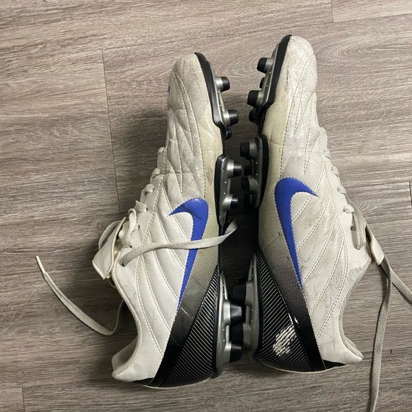 Nike Premier 2009, Worn twice last season, selling to make space, no tears. - Picture 2 of 3